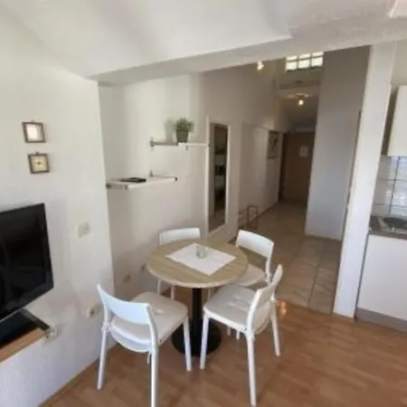 7 * Baška Voda