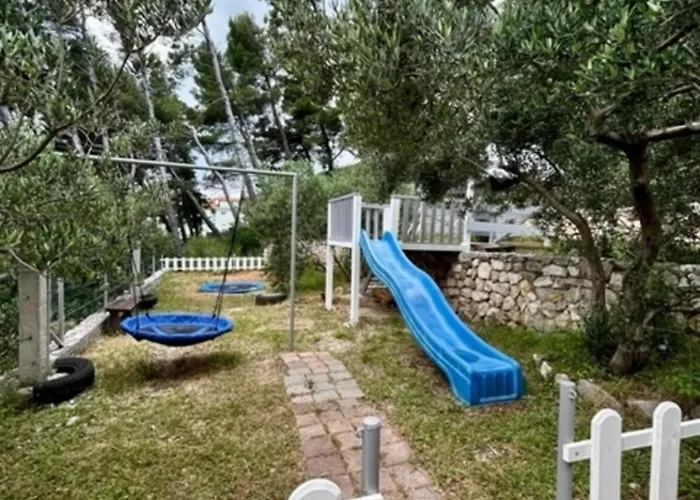 7 * Baška Voda